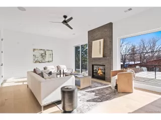 Photo #3: 9828772 Listing 