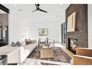 Photo #4: 9828772 Listing 