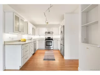 Photo #2: 9829294 Listing