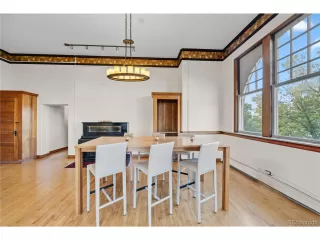 Photo #5: 9830009 Listing