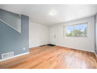 Photo #4: 9831204 Listing