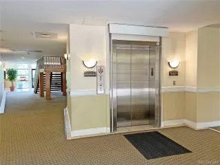 Photo #3: 9831232 Listing