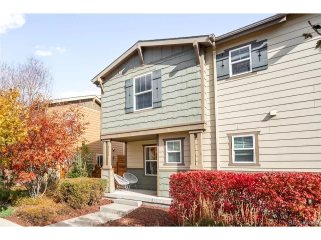 MLS: 9832004 Condo For Sale