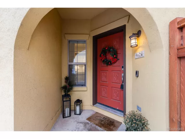 MLS: 9832765 Condo For Sale