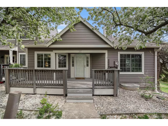 MLS: 9836604 Condo For Sale