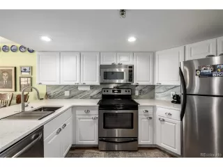 Photo #6: 9837262 Listing