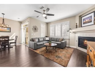 Photo #4: 9837916 Listing