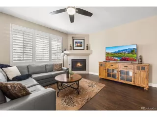 Photo #6: 9837916 Listing