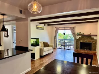 Photo #5: 9841032 Listing