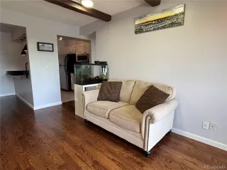 Photo #6: 9841032 Listing