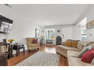 Photo #2: 9843791 Listing