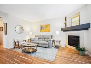 Photo #3: 9843942 Listing 