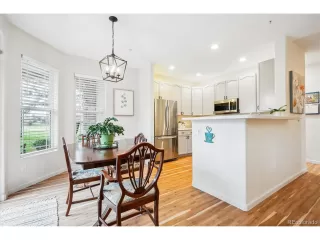 Photo #4: 9843942 Listing 