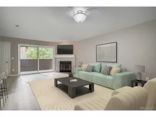 Photo #2: 9844107 Listing