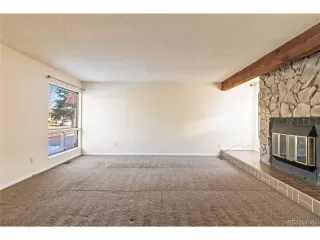 Photo #5: 9845167 Listing 