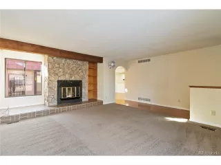 Photo #6: 9845167 Listing 