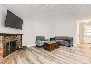 Photo #4: 9846228 Listing