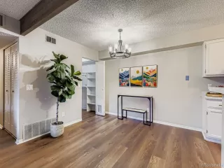 Photo #2: 9846964 Listing 