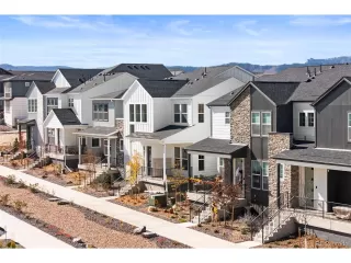 Photo #3: 9848179 Listing