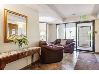 Photo #3: 9848992 Listing