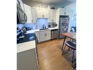 Photo #3: 9849656 Listing