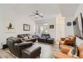 Photo #4: 9849888 Listing