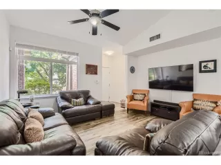 Photo #5: 9849888 Listing