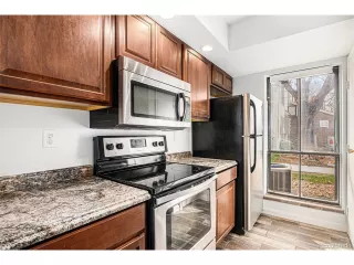 Photo #4: 9852996 Listing 