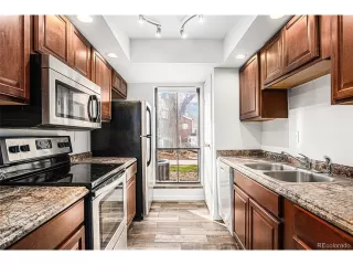 Photo #5: 9852996 Listing 