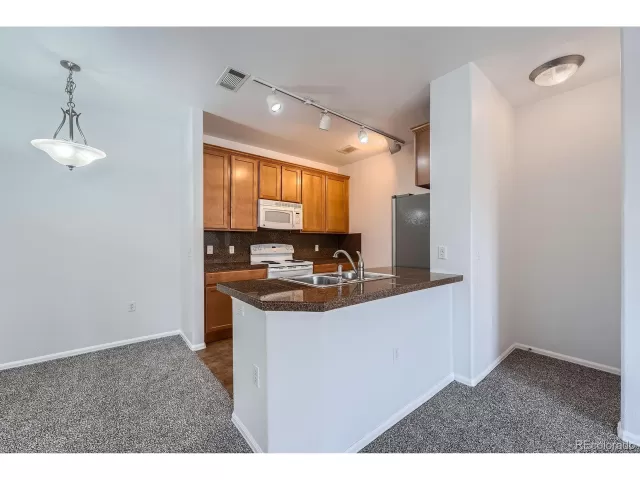 MLS: 9853182 Condo For Sale