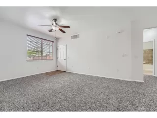 Photo #6: 9853182 Listing