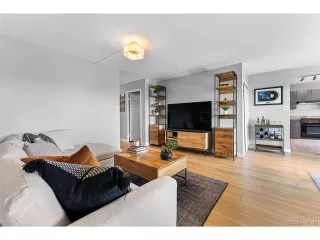 Photo #5: 9854521 Listing 