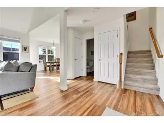 Photo #2: 9856568 Listing