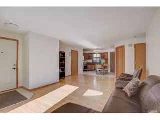 Photo #5: 9858244 Listing 