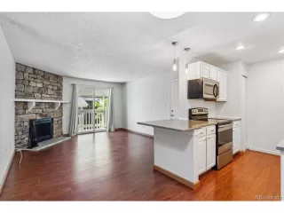 Photo #3: 9859373 Listing