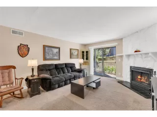 Photo #5: 9860585 Listing