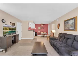 Photo #6: 9860585 Listing