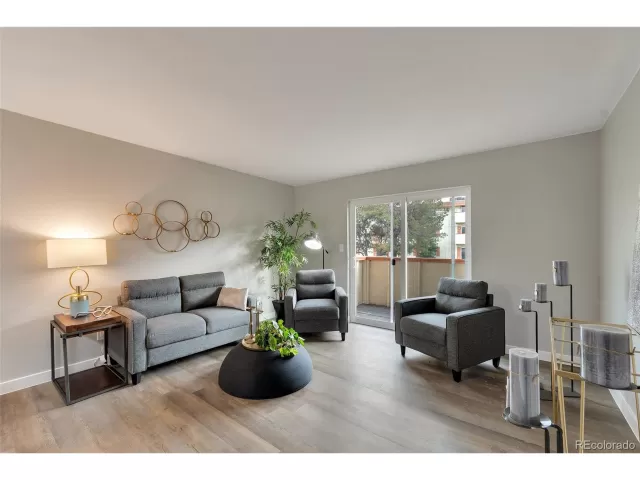 MLS: 9860963 Condo For Sale