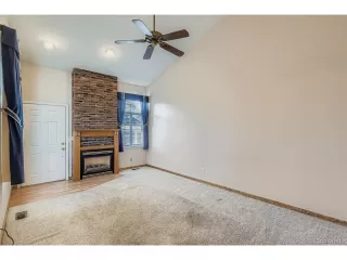 Photo #4: 9861944 Listing