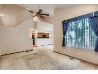 Photo #6: 9861944 Listing