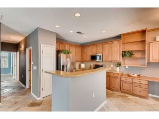 Photo #5: 9862285 Listing