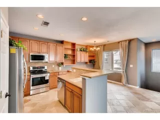 Photo #6: 9862285 Listing