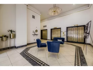 Photo #2: 9862806 Listing