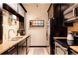 Photo #5: 9863192 Listing 