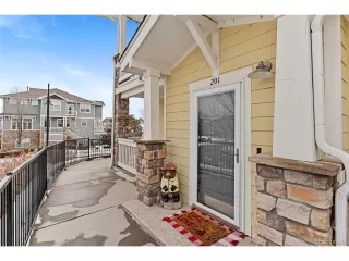 Photo #3: 9863935 Listing