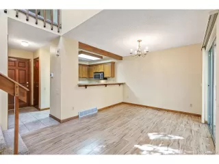 Photo #5: 9865155 Listing 