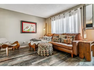 Photo #3: 9866539 Listing 