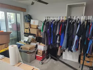 Photo #4: 9866793 Listing 