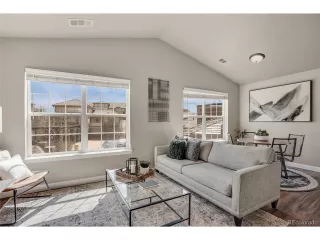 Photo #3: 9866839 Listing 