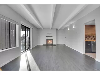 Photo #5: 9869920 Listing